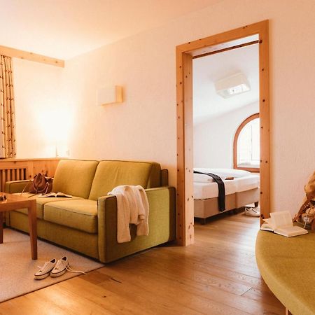 Gartenhotel Linde 4 Sterne Superior Ried im Oberinntal Kültér fotó