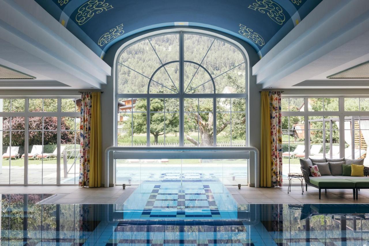 Gartenhotel Linde 4 Sterne Superior Ried im Oberinntal Kültér fotó
