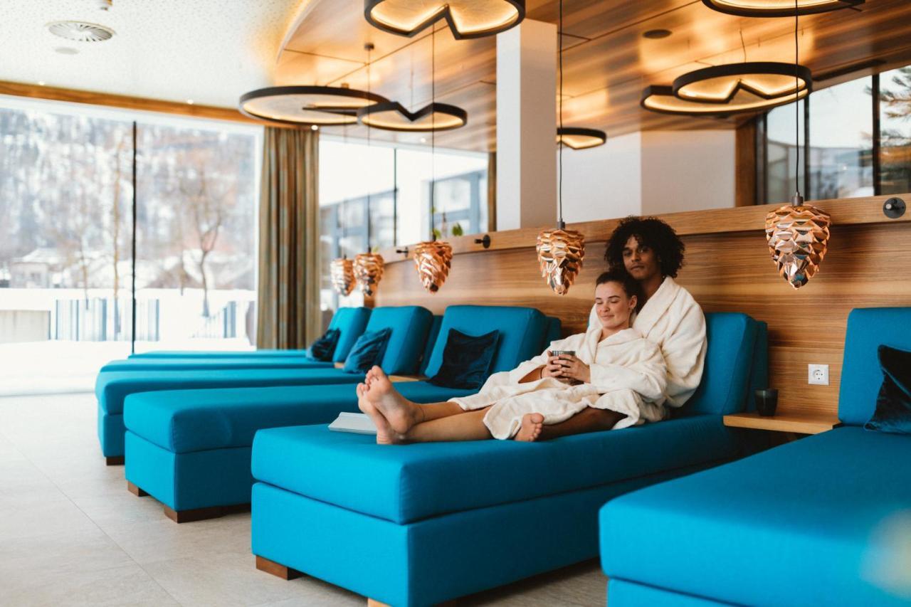 Gartenhotel Linde 4 Sterne Superior Ried im Oberinntal Kültér fotó